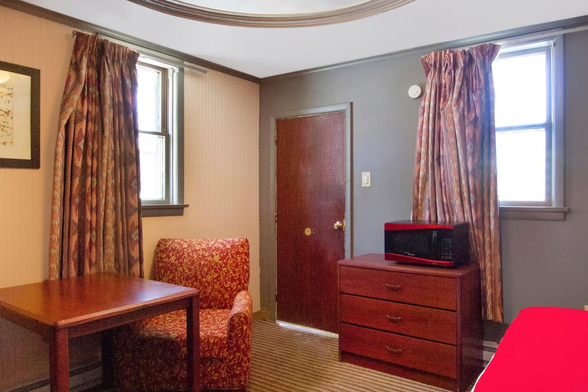 Oyo Hotel Wilkes-Barre East Extérieur photo